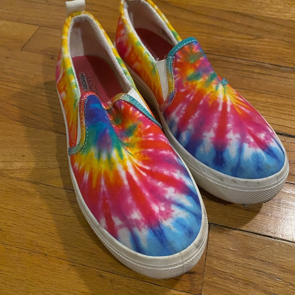 Skechers Colorful Tie-Dye Slip-On Sneakers